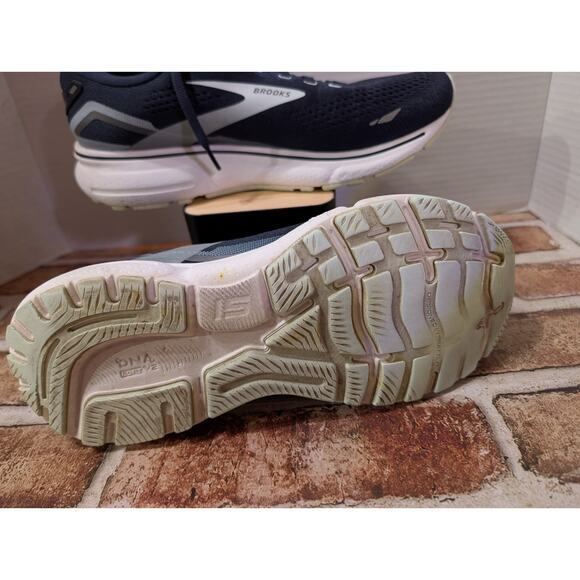 Brooks Ghost 15 Womens 9.5 Blue Athletic Running Shoes Sneakers 1203801B450 GUC - Picture 8 of 10